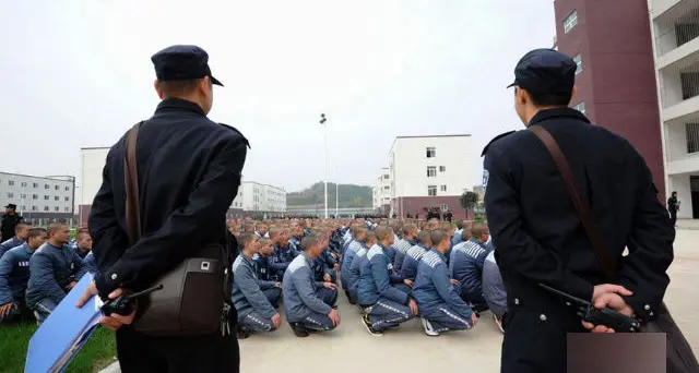 Silenzio sugli Uiguri ristretti nei campi di \"rieducazione” cinesi