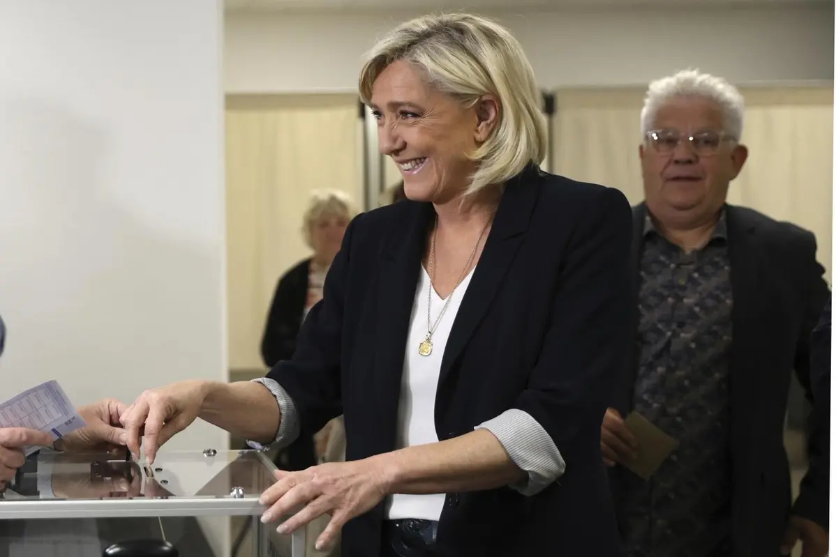 Exit poll: Le Pen supera il 31%. Trionfo dell'estrema destra in Austria, e in Germania Afd supera l'Spd
