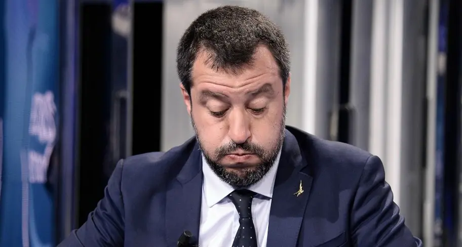 Salvini: \"Lo spread sale perché conviene a qualcuno...\"