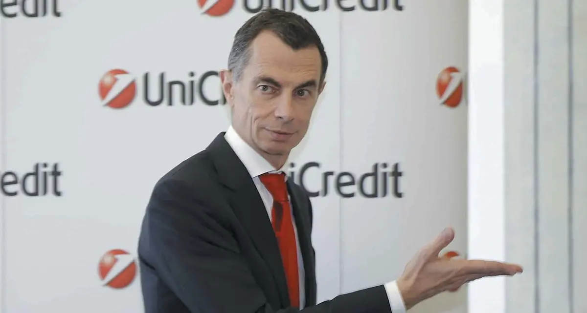 Unicredit taglia 8mila dipendenti L’ira dei sindacati: «Inaccettabile»