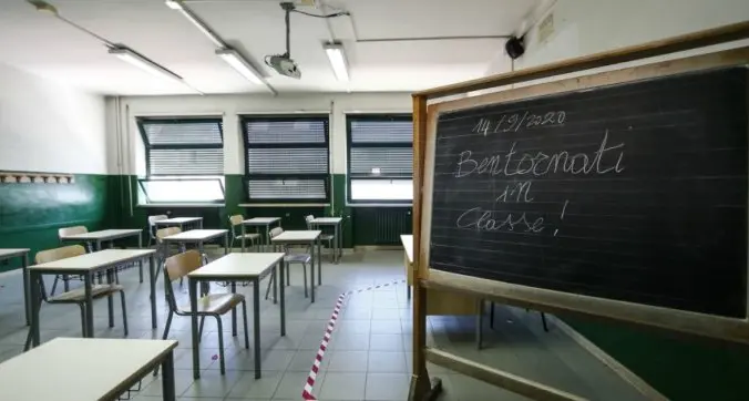 Scuola, il ministro Bianchi: «Dal 13 settembre tutti i docenti in cattedra»
