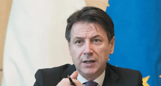 Conte “riscopre” i sindacati. «Sì a meno tasse sul lavoro»