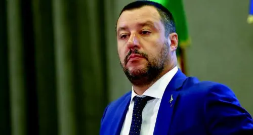 «I Pm come in Turchia» Salvini furioso per la Diciotti e i 49 milioni