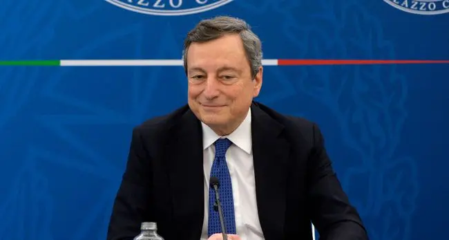 Draghi come il Cav quando provò a “domare” il Senatur