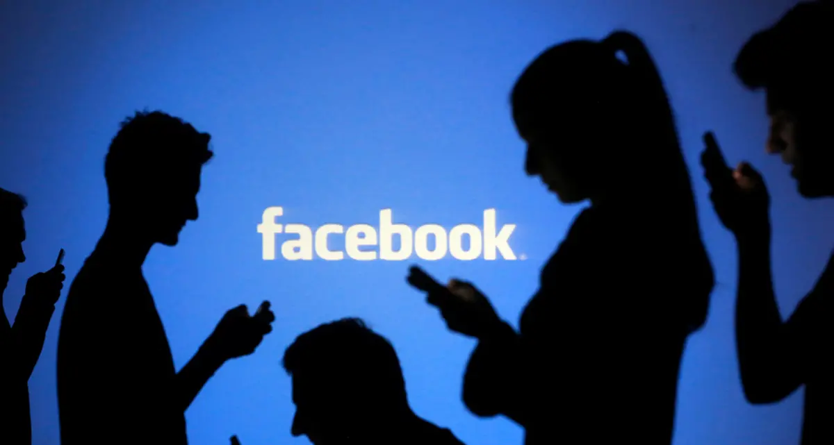 Usa, Ue e Londra contro Facebook dopo il furto di dati