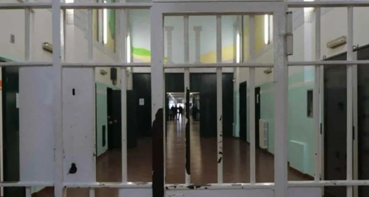 Carcere di Milano-Opera, detenuti in laboratorio per rigenerare decoder tv