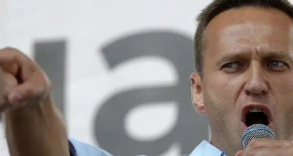 Navalny stabile a Berlino. Avvelenamento? Domani i primi risultati delle analisi
