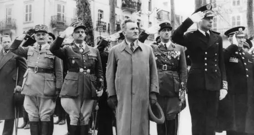 Vietato manifestare, Macron nella bufera: «E' come nel regime di Vichy»