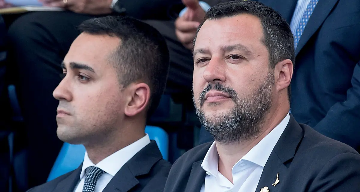 Salvini apre la crisi: «Al voto, ogni giorno in più è perso». Il Colle prepara le sue mosse