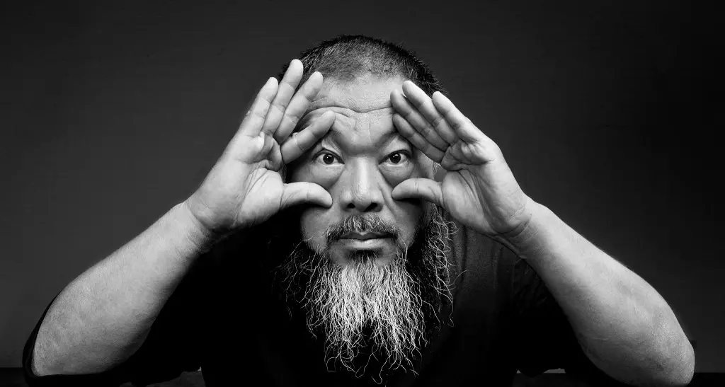 Le cartoline di Ai Weiwei per i prigionieri politici in tutto il mondo