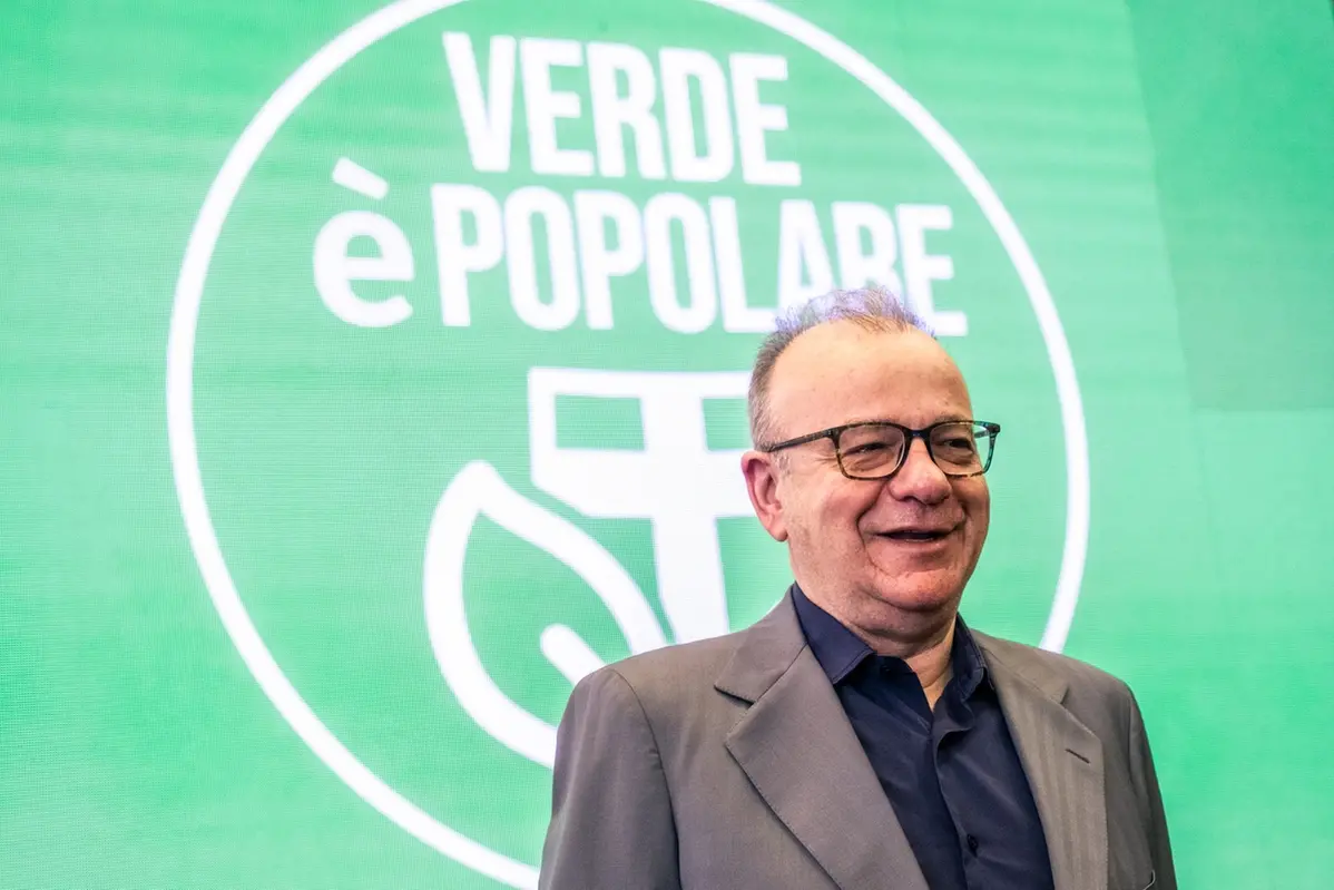 Gianfranco Rotondi al Congresso Biancoverde, costituente del nuovo soggetto politico che nasce dalla fusione della Dc con alcuni movimenti ambientalisti