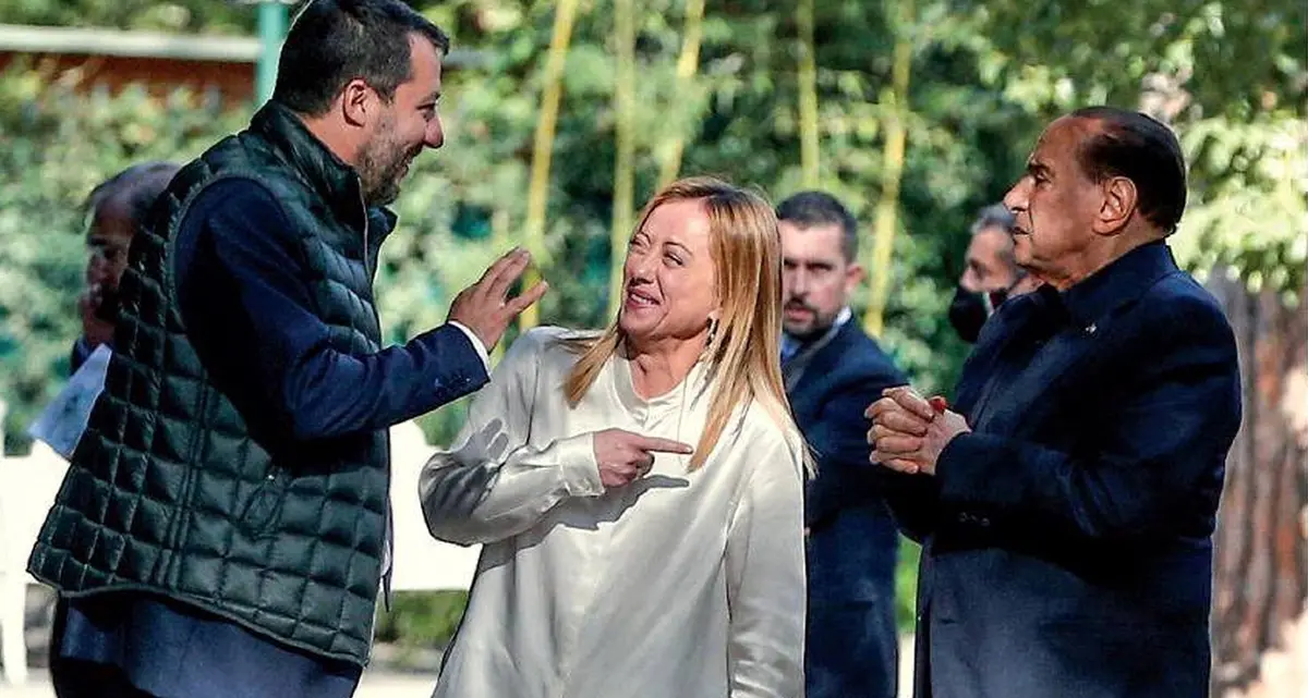 Salvini e Meloni lanciano il Cav al Colle che mantiene cautamente la “riserva”