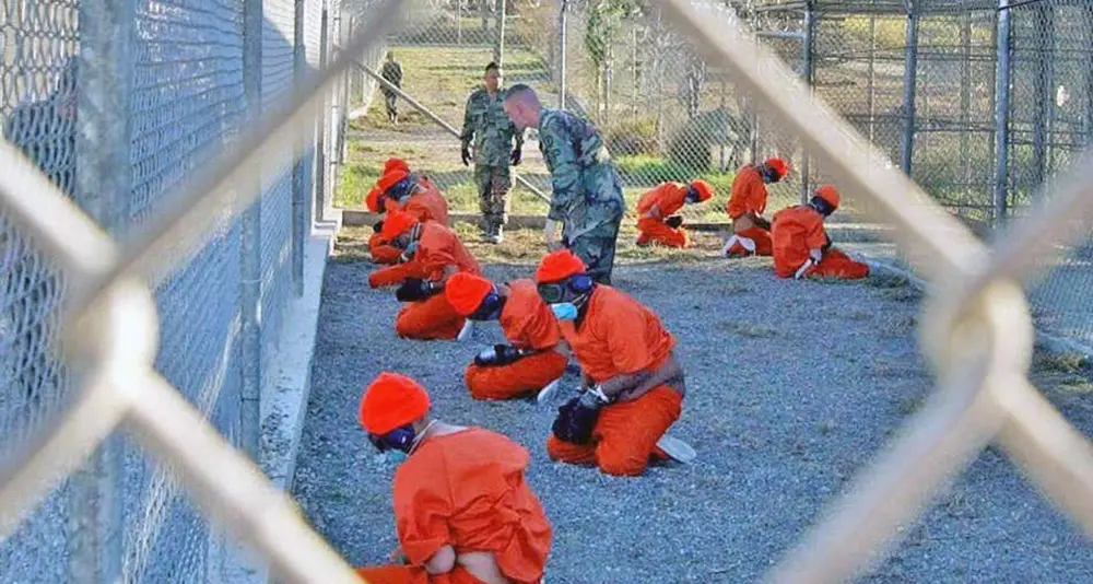 Guantanamo, il buco nero in cui l’Occidente ha perso per sempre la propria “innocenza”