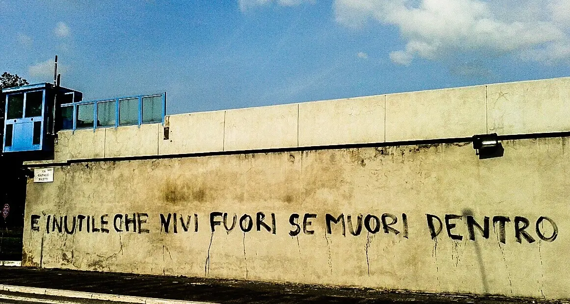 «Noi detenuti siamo esposti al virus insieme agli agenti»