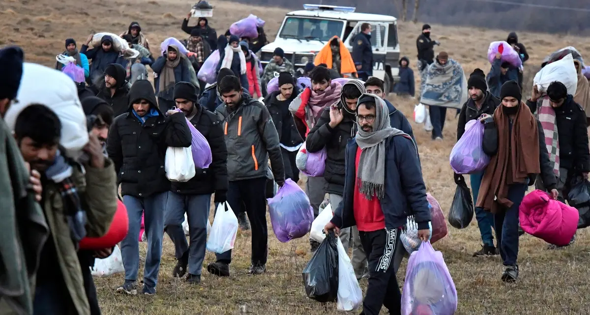 Migranti, la Germania nega respingimento in Italia: «Rischiano trattamenti inumani»