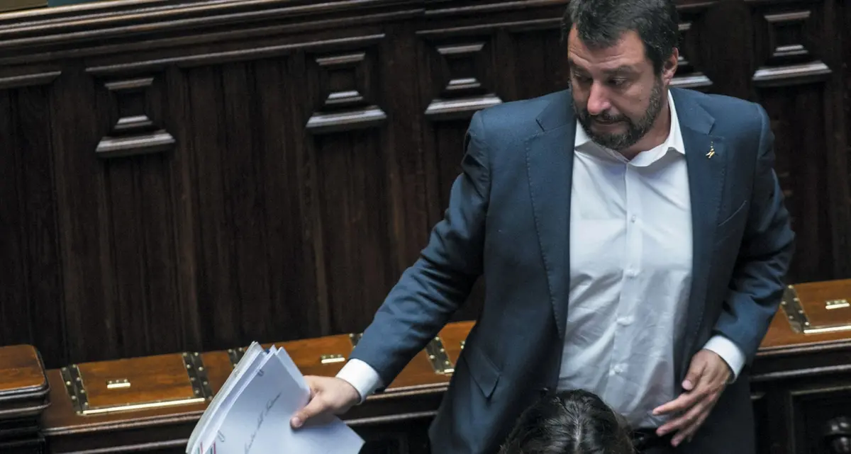 Scontro Trenta-Salvini sulle Ong. Nervi tesi nel governo