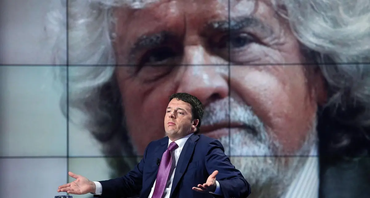 Grillo: «Renzi rottama il padre». L’ex premier: «Sciacallo, non ti permettere»