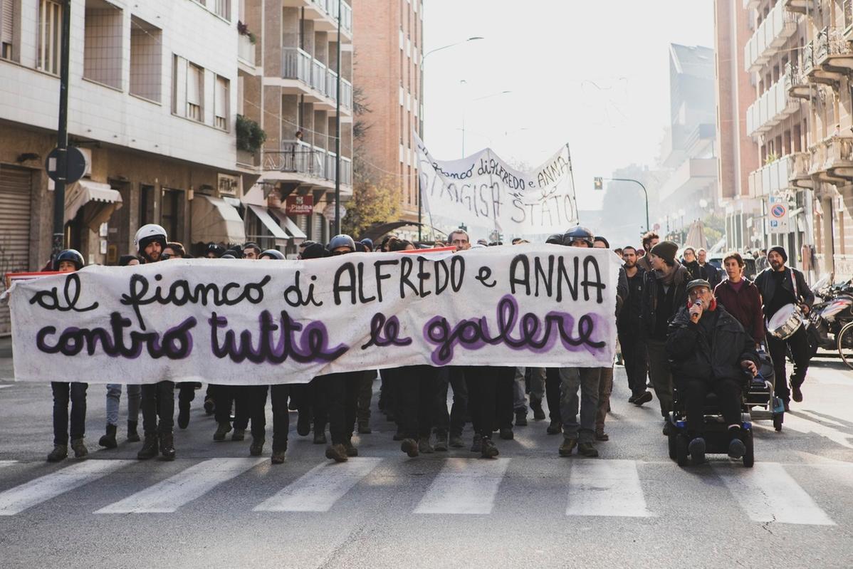 Alfredo Cospito, i giudici rinviano gli atti alla Consulta