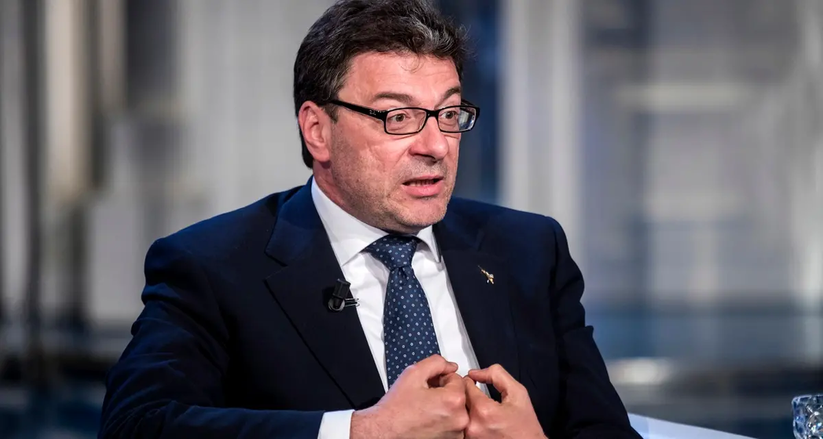Giorgetti: «Non serve a nulla rinviare la procedura se ci bloccano la flat tax»