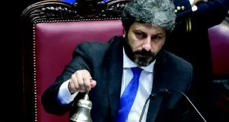Salvini contro le ong ma Fico le difende: «Vicini a chi aiuta »