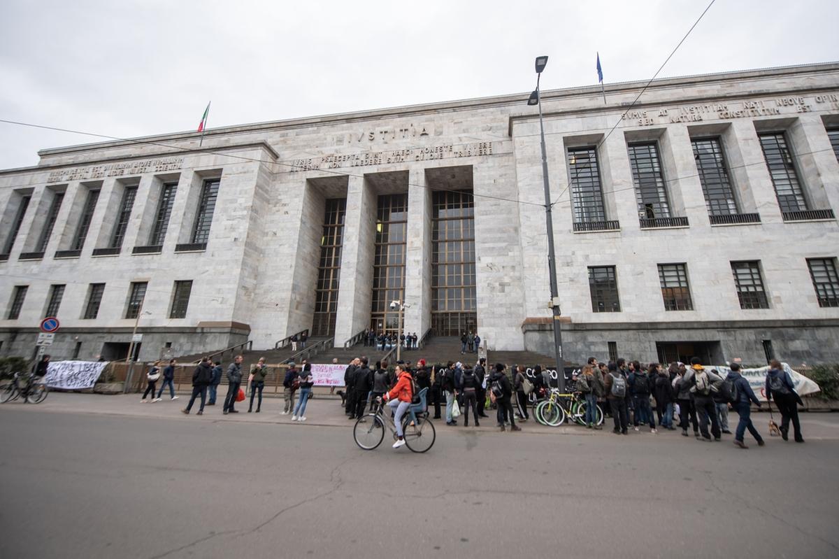 Uccise La Madre A Milano, Condanna A 26 Anni Di Carcere