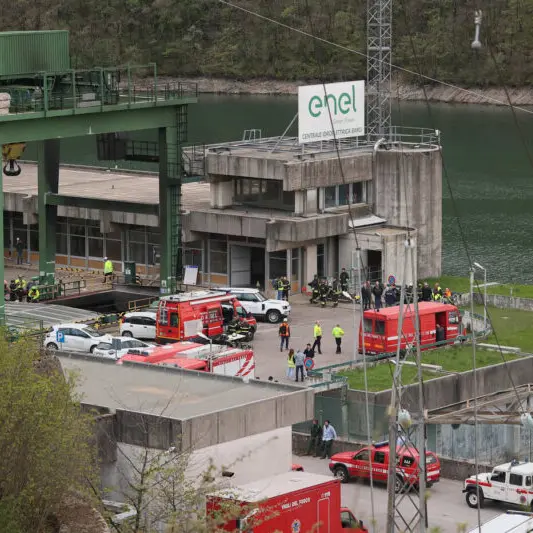 Esplosione alla centrale idroelettrica a Suviana: tre vittime accertate in provincia di Bologna