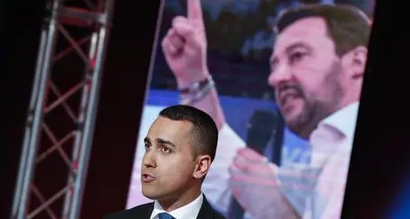 Umbria, Di Maio apre al «Patto civico». E Salvini replica: «È disperato»