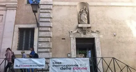 Le donne di Roma rischiano di rimanere senza la loro “Casa”