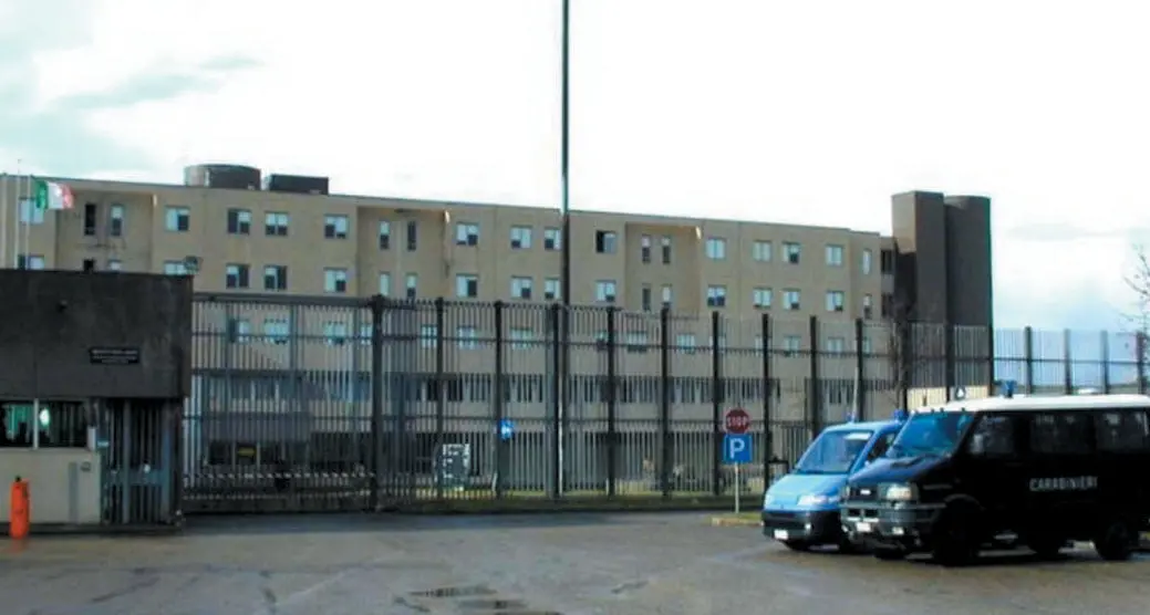 Il detenuto picchiato a Viterbo è stato visitato: ha perso l’udito