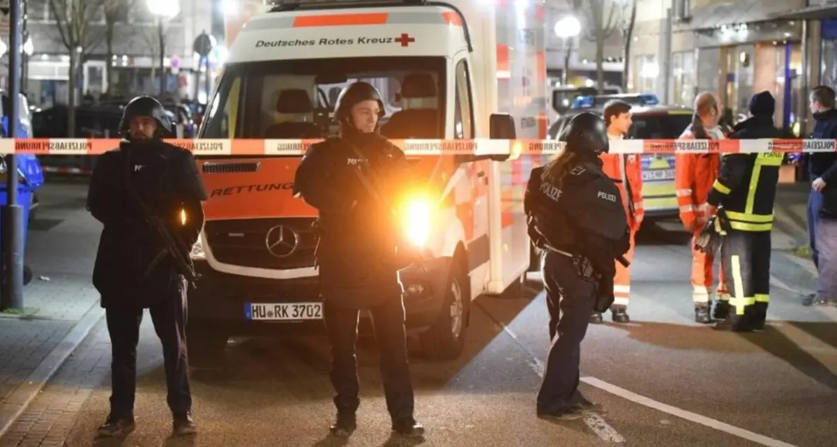 Strage in Germania, 11 morti: \"Il killer è un estremista di destra, voleva sterminare gli immigrati\"