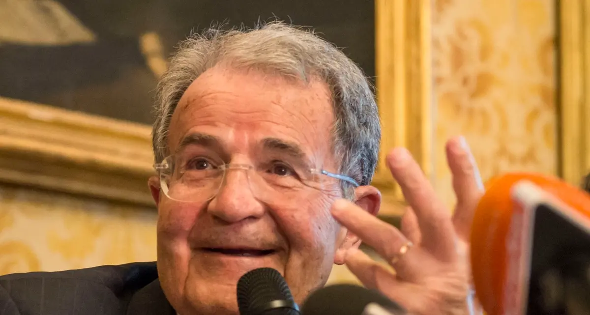Quirinale, Prodi si tira indietro: \"Ho 83 anni e Berlusconi anche di più\"