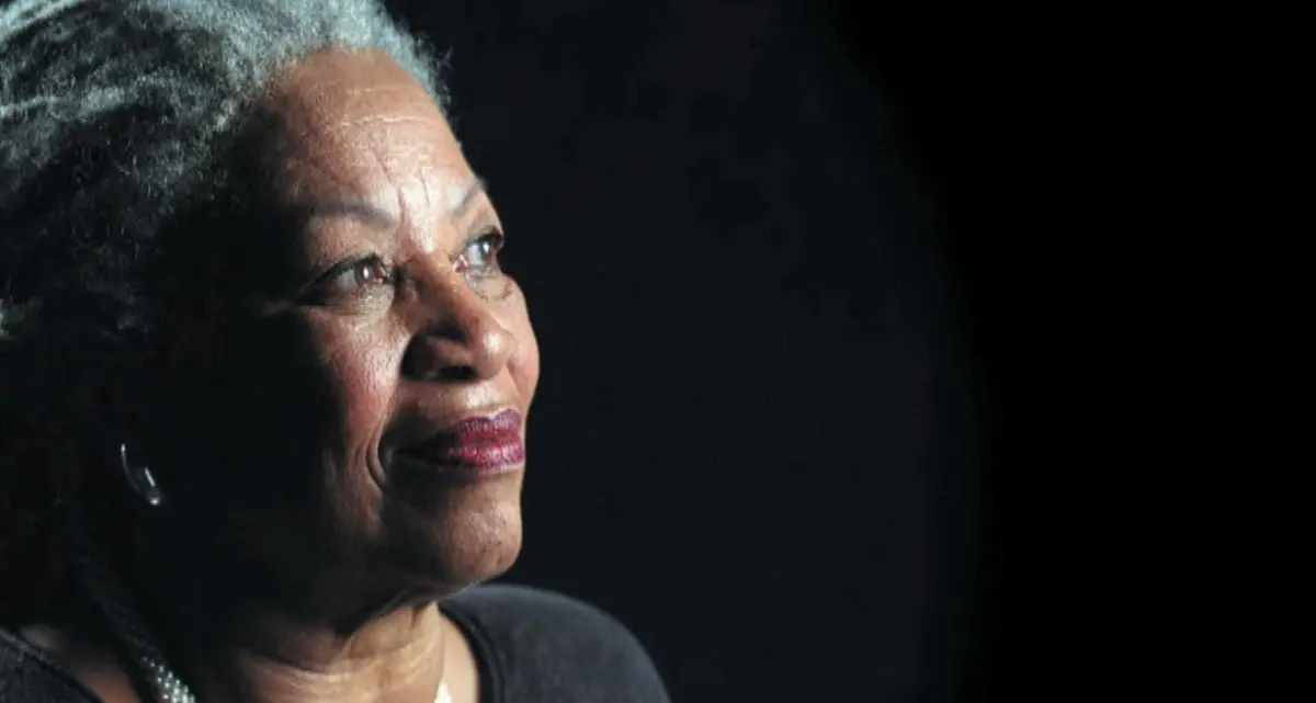 Addio Toni Morrison. Poesia e rabbia contro il razzismo