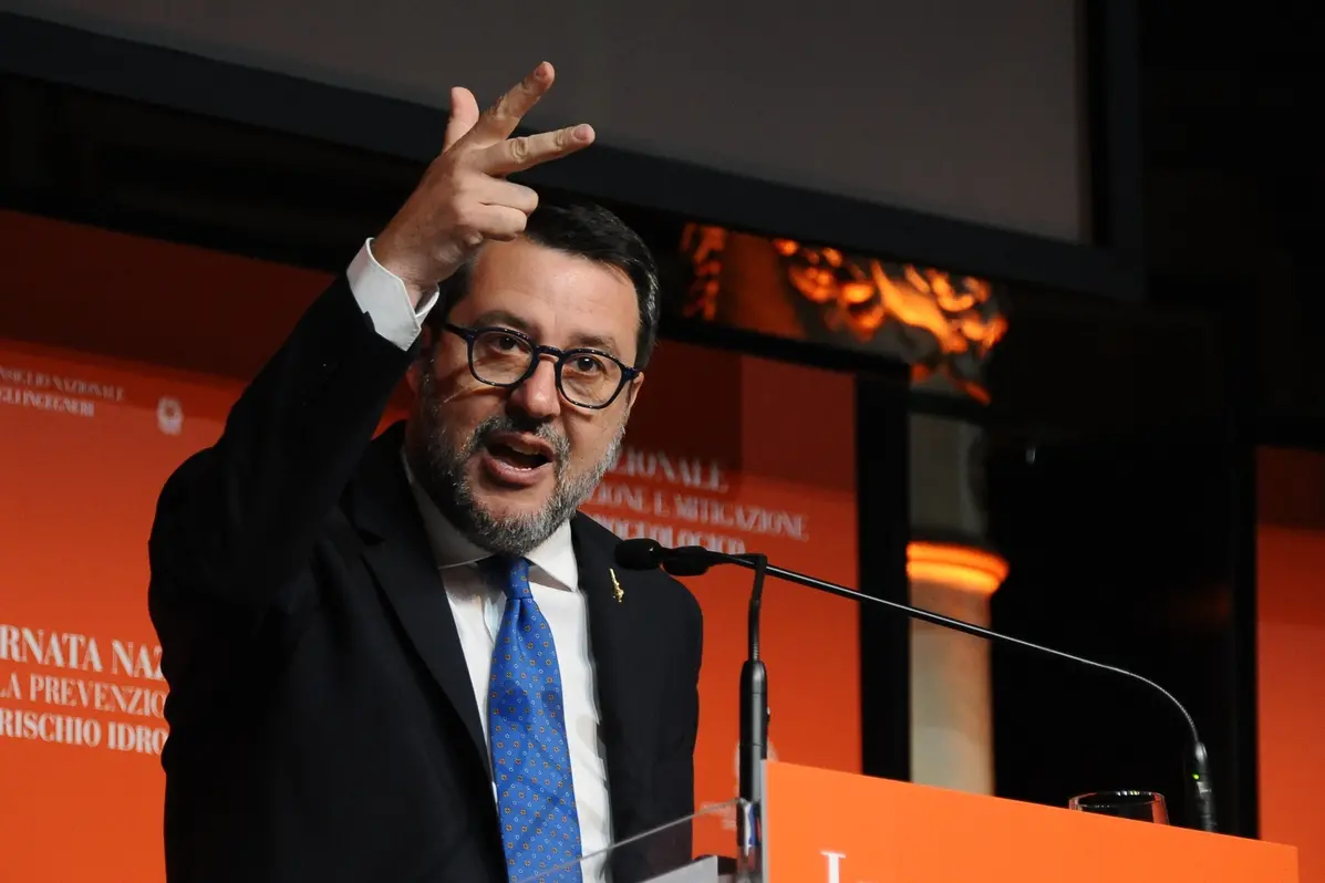 Le elezioni si avvicinano: Salvini torna garantista e promette riforme