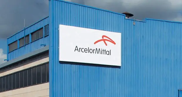 Ilva, via all’immunità penale per Arcelor. I sindacati: «Così perdiamo il lavoro»
