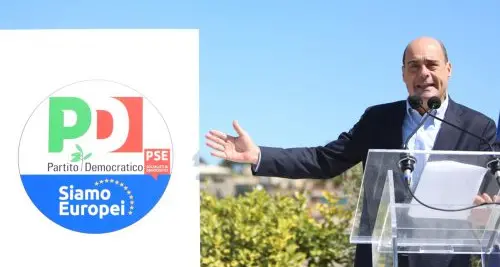 «Parola d'ordine: unità». Zingaretti presenta il simbolo del Pd per le Europee