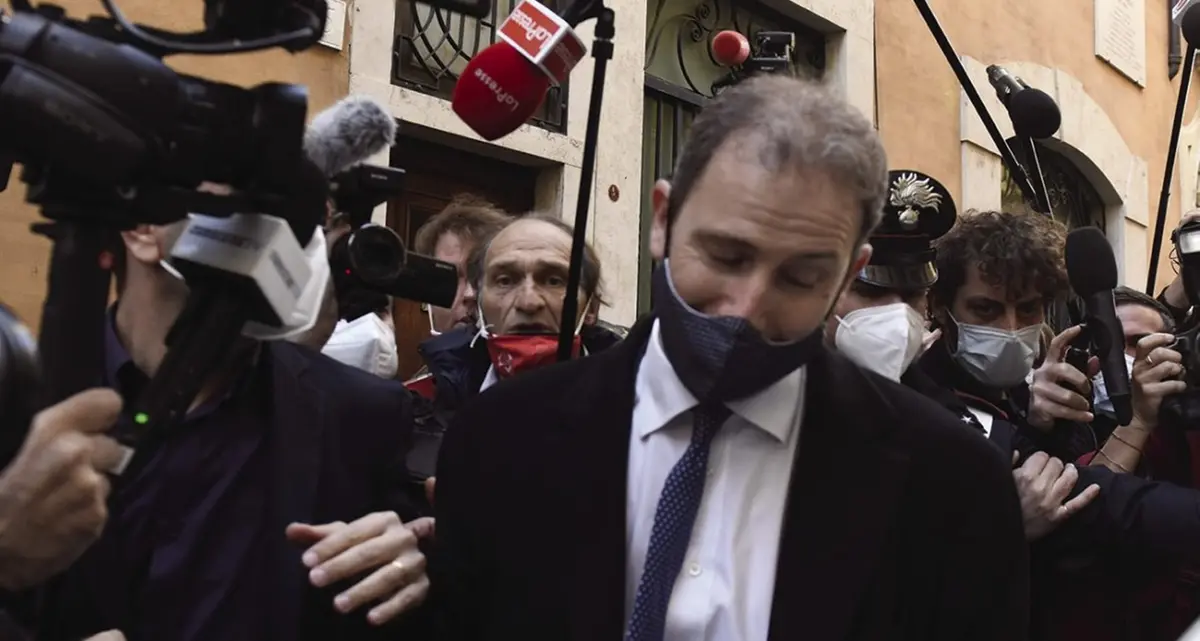 Casaleggio presenta il suo manifesto e in rete spunta il dominio \"movimentocontrovento.it\"