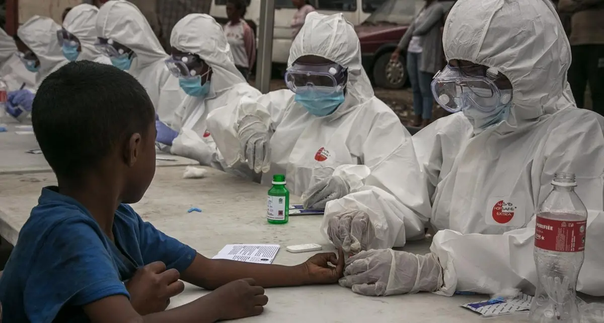 Testare il vaccino in Africa? Quando i miserabili sono cavie da laboratorio