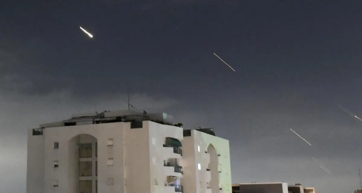 Israele, almeno nove missili iraniani hanno colpito basi militari