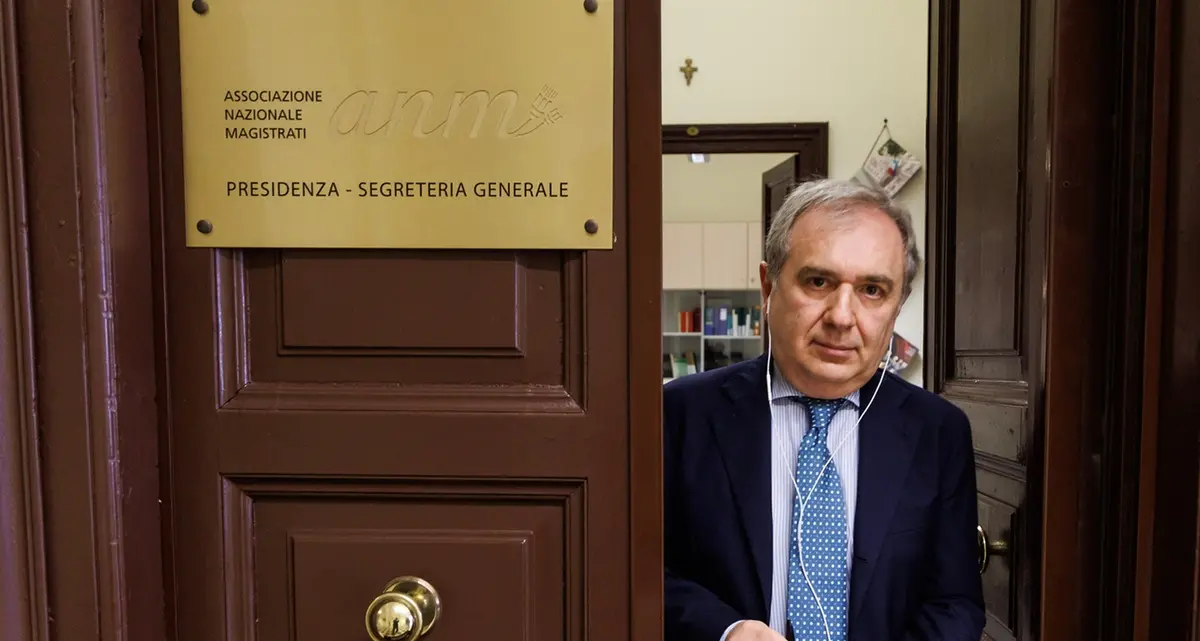 Il presidente dell'Anm Giuseppe Santalucia: «L’indipendenza della magistratura è a rischio»