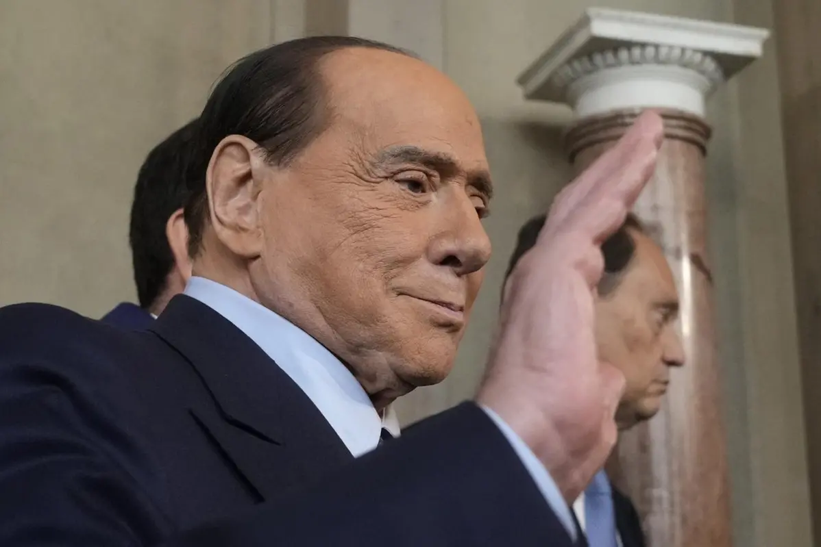 Silvio Berlusconi \\u00E8 ancora ricoverato presso l\\'ospedale \"San Raffaele\" di Milano