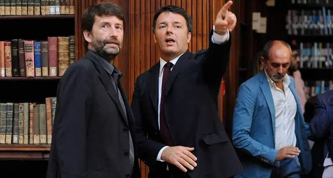 L'ultima mano di poker di Renzi: Conte fuori e Franceschini a palazzo Chigi