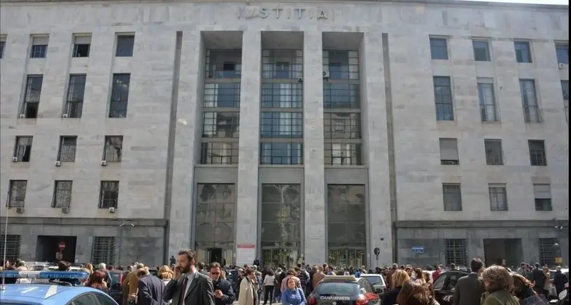 Milano, il tribunale corre ai ripari: stretta agli accessi per evitare il Covid