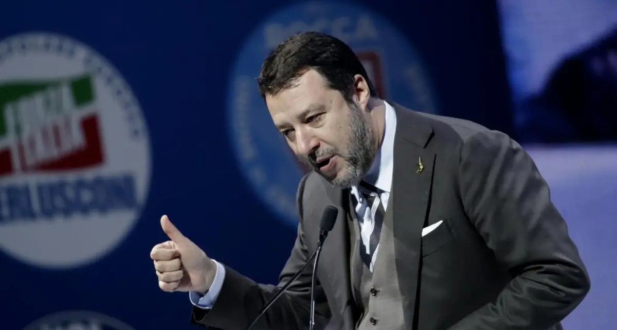 Salvini: «Doveroso impedire contatti con l’esterno, il carcere duro non si tocca»
