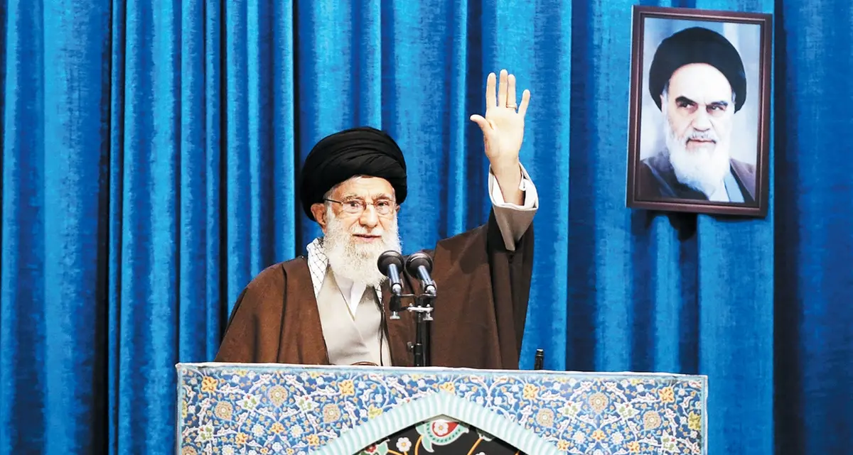Khamenei torna in piazza: «Trump è un pagliaccio»