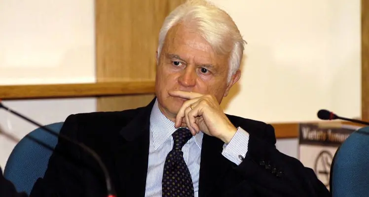 “In democrazia un processo senza difensori non è neppure concepibile\"