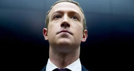 Trump pericoloso ma l'ufficio censura di Facebook (forse) lo è anche di più