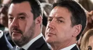 Conte l'establishment o Salvini antieuropeo? Ne resterà solo uno