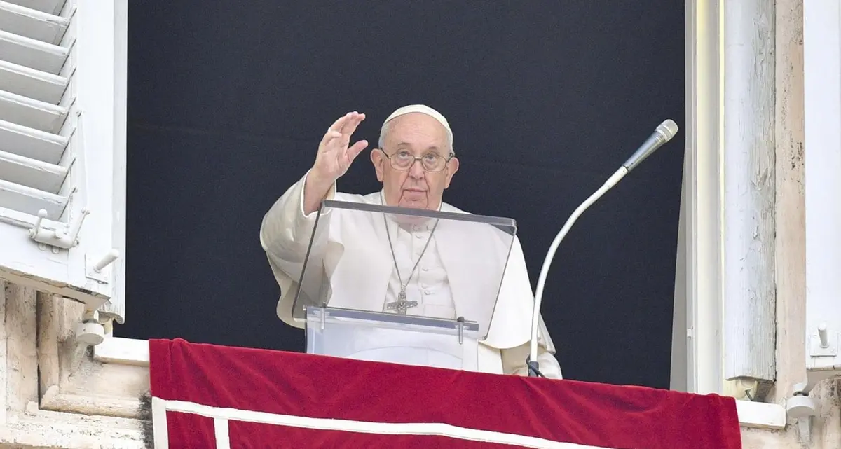 Papa Francesco: «La minaccia di una guerra nucleare getta il mondo nell'angoscia»