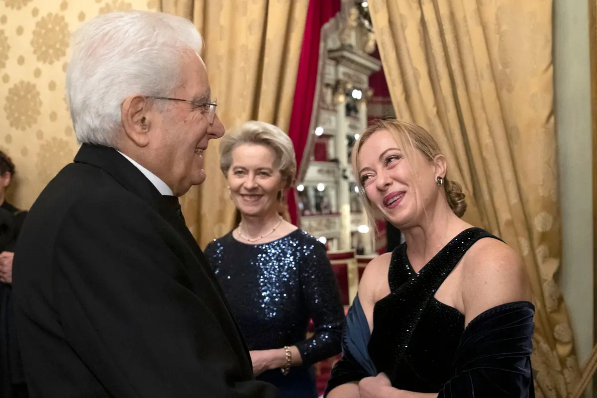 Il presidente della Repubblica Sergio Mattarella e la premier Giorgia Meloni (foto Lapresse)