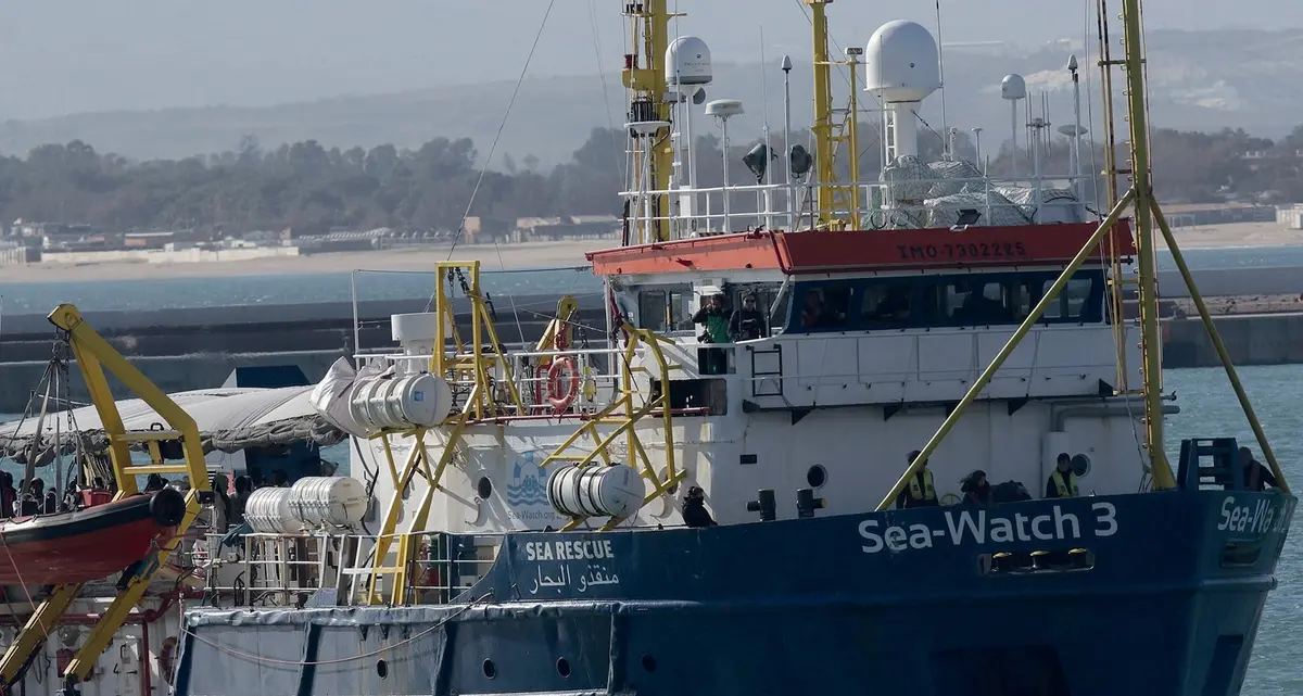 Sea Watch, la nave di Carola Rackete torna di nuovo in mare